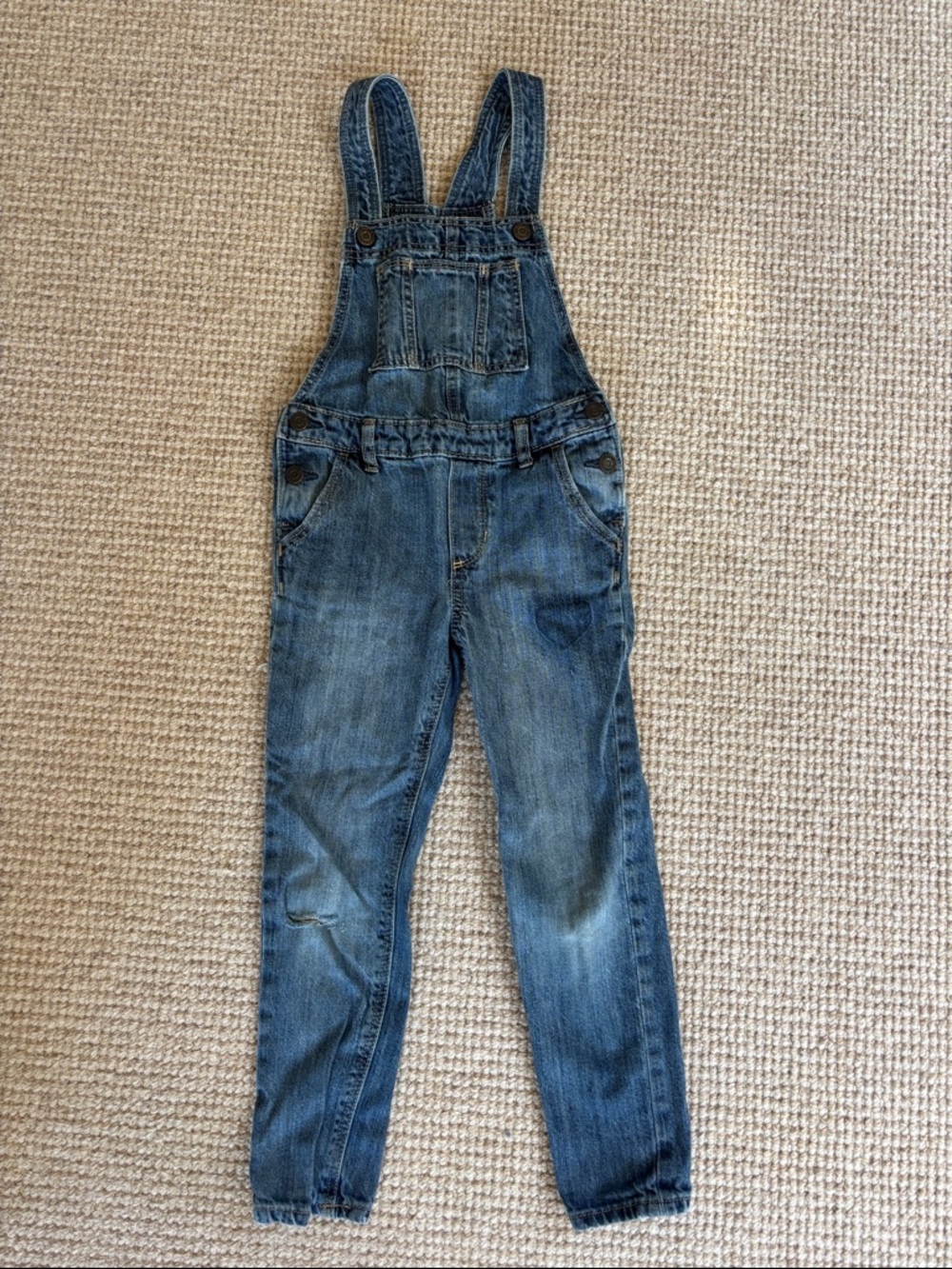 EUC Gap Kids classic blue denim overalls, size 5 years